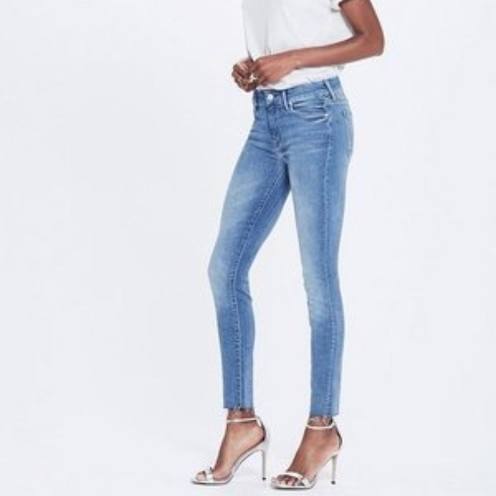 MOTHER The Looker Ankle Fray Jeans in Bird of Paradise Wash - Picture 1 of 13